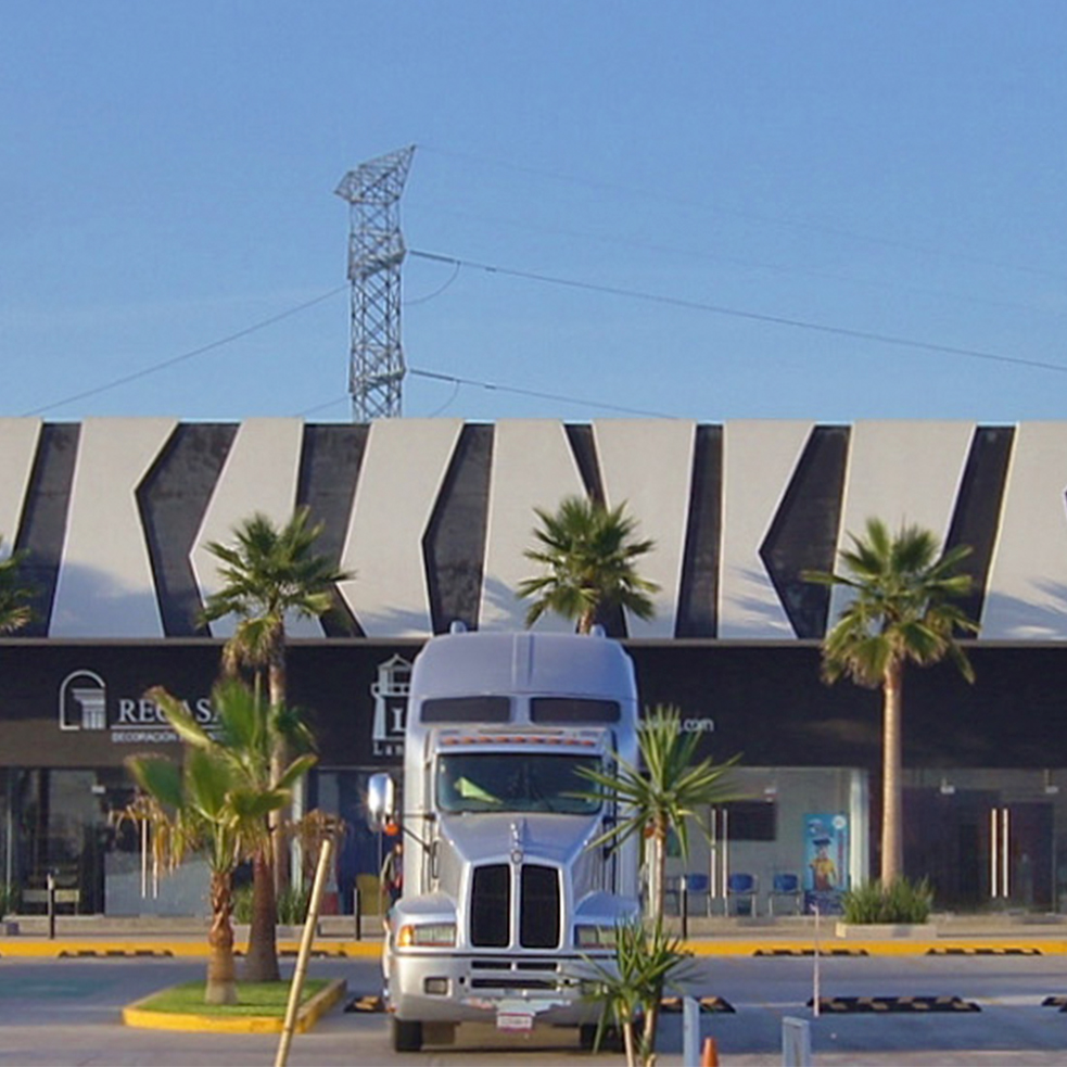 Plaza /<br> <span>Independencia</span>