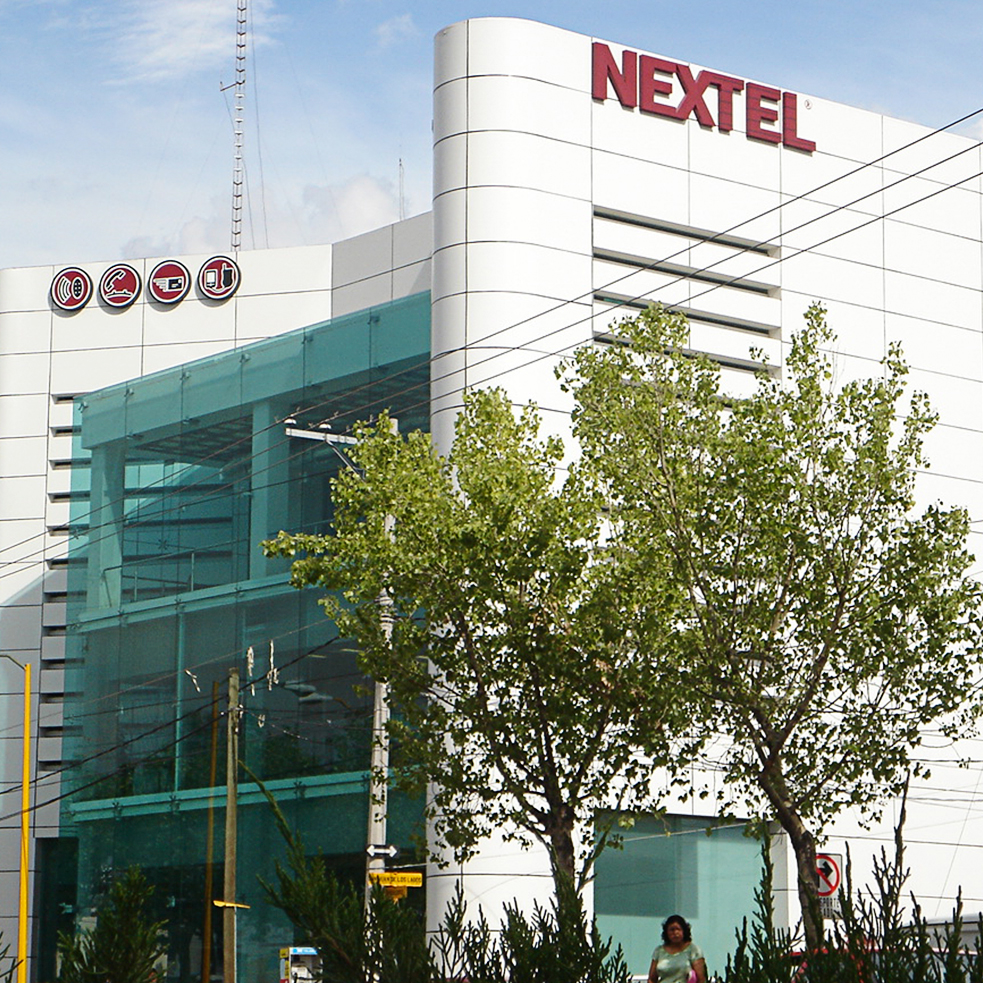 Corporativo /<br><span>Edificio NEXTEL</span>