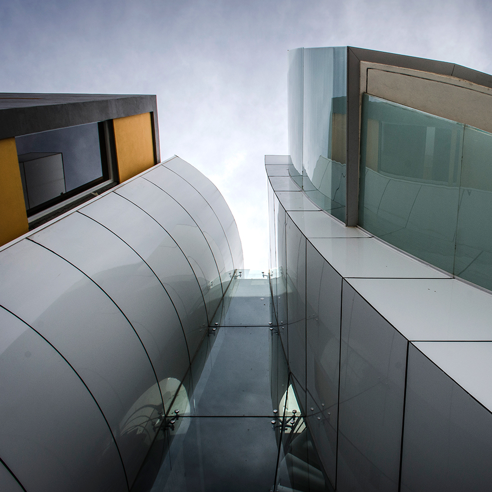 Corporativo /<br><span>Edificio MAXILIM</span>